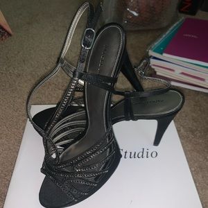 PAPEL Studio Heels